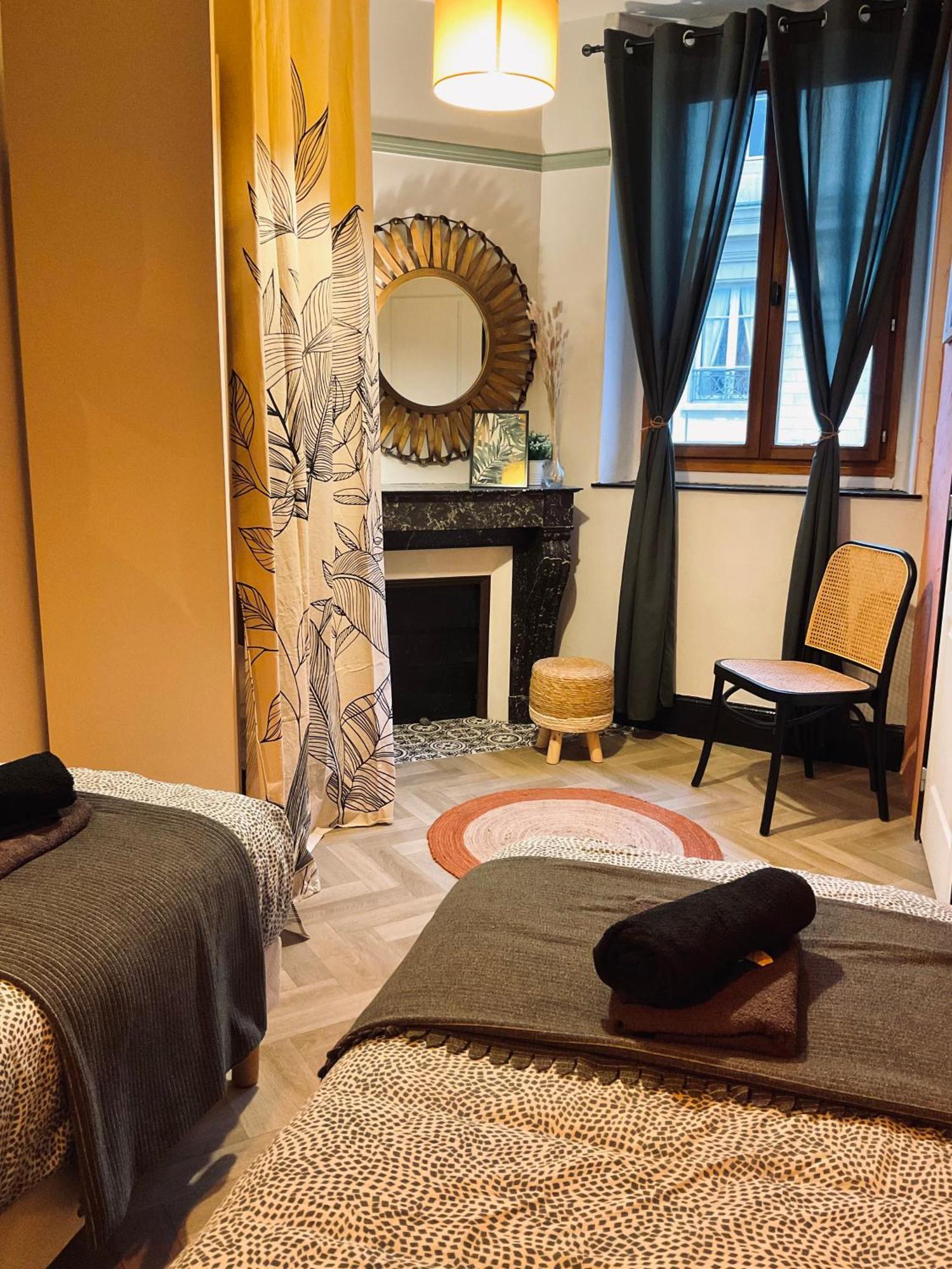 Les Loges Du Theatre Degustation Champagne Offerte Jacuzzi Sauna Jeux Velos Maison Prive 150M2 Historique 14Pers Max Emplacement Exceptionnel Et Chic, 200M De L'Avenue De Champagne, Gare, Musee, Jardins, Restaurations, Toutes Commodites Épernay Eksteriør billede