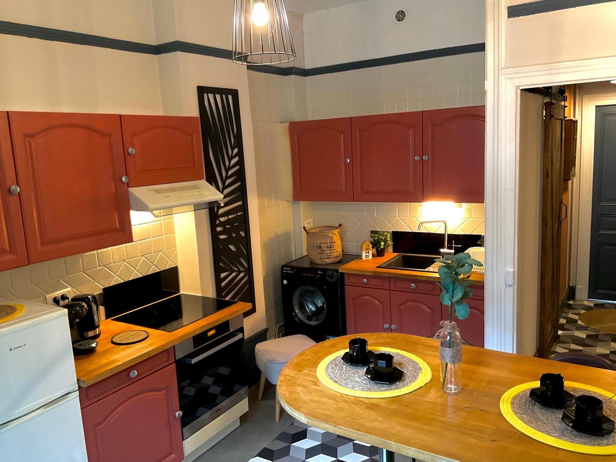 Les Loges Du Theatre Degustation Champagne Offerte Jacuzzi Sauna Jeux Velos Maison Prive 150M2 Historique 14Pers Max Emplacement Exceptionnel Et Chic, 200M De L'Avenue De Champagne, Gare, Musee, Jardins, Restaurations, Toutes Commodites Épernay Eksteriør billede