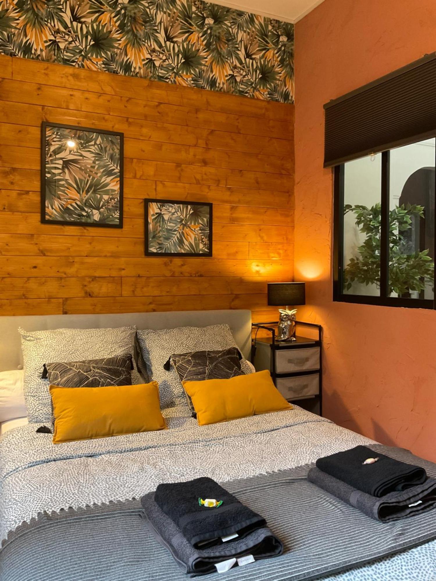 Les Loges Du Theatre Degustation Champagne Offerte Jacuzzi Sauna Jeux Velos Maison Prive 150M2 Historique 14Pers Max Emplacement Exceptionnel Et Chic, 200M De L'Avenue De Champagne, Gare, Musee, Jardins, Restaurations, Toutes Commodites Épernay Eksteriør billede